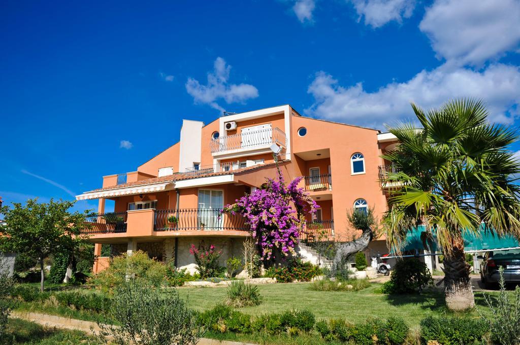 Apartments Poljski Put V Новаля Екстер'єр фото